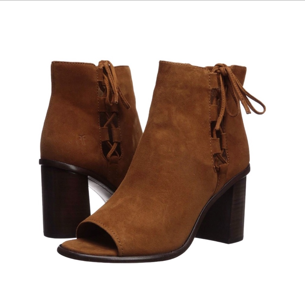 Frye Amy Side Ghillie Bootie in Nutmeg NWT